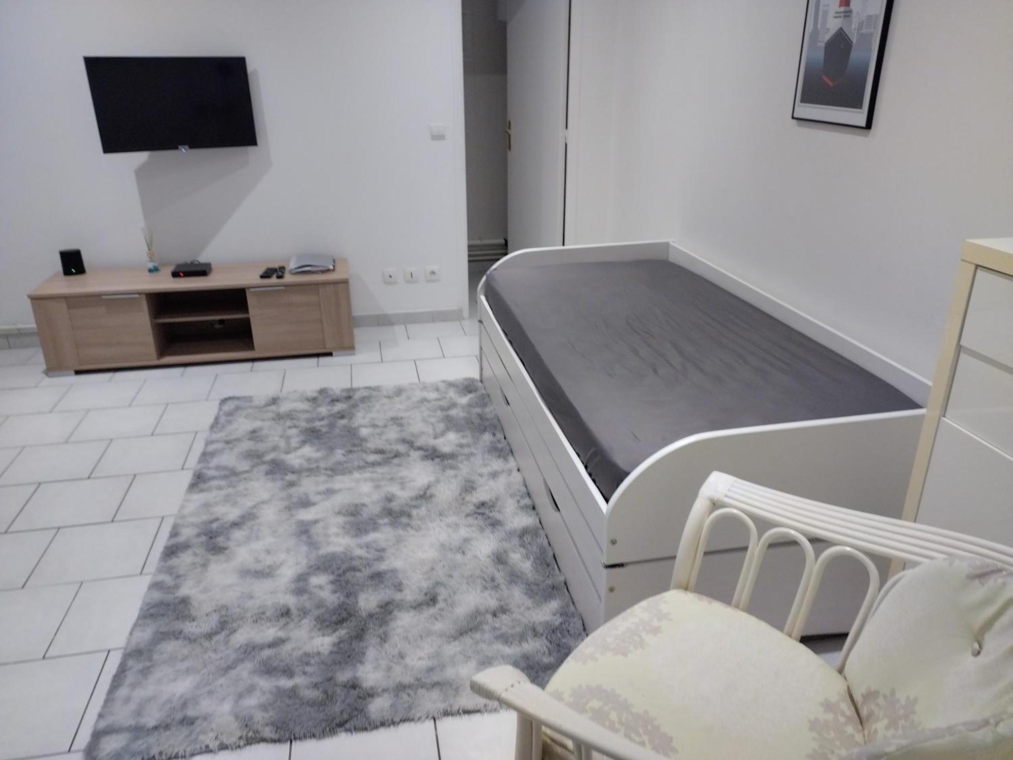 Charmant Studio Canape Lit Netflix Prime Video Dazn Wifi Le Havre Eksteriør bilde
